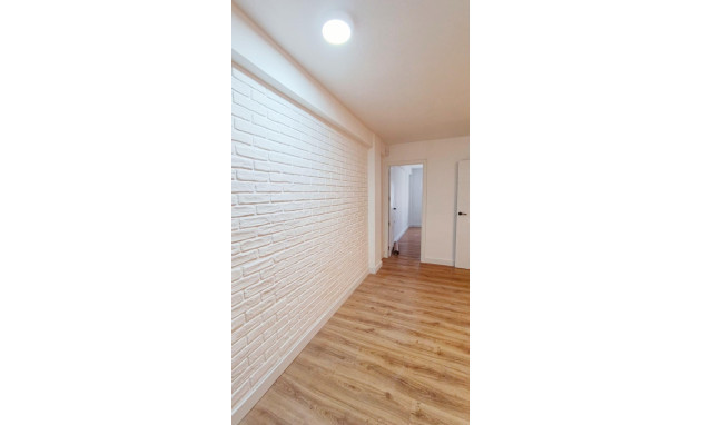 Herverkoop - Apartment - Torrevieja - Torrevieja - Centre