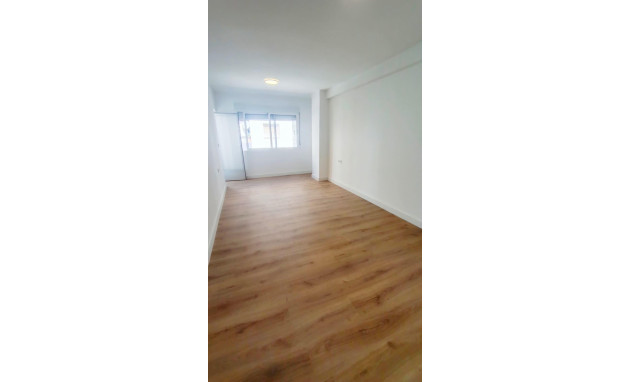 Herverkoop - Apartment - Torrevieja - Torrevieja - Centre