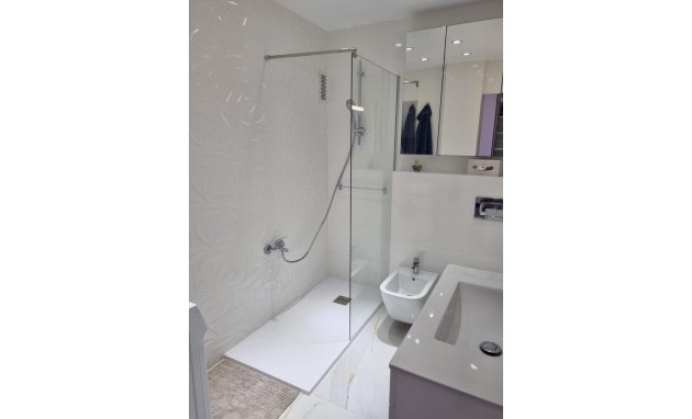 Herverkoop - Apartment - Torrevieja - Playa Los Naufragos