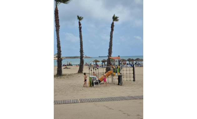 Herverkoop - Apartment - Torrevieja - Playa Los Naufragos