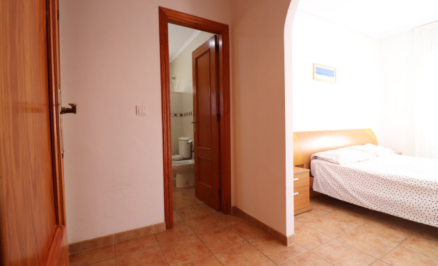 Herverkoop - Detached Villa - San Miguel de Salinas - Lake View Mansions