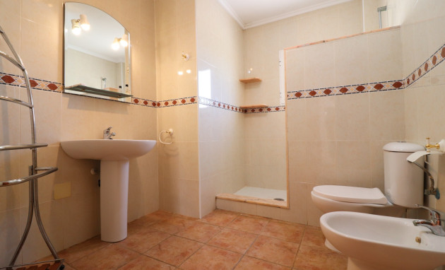 Herverkoop - Detached Villa - San Miguel de Salinas - Lake View Mansions