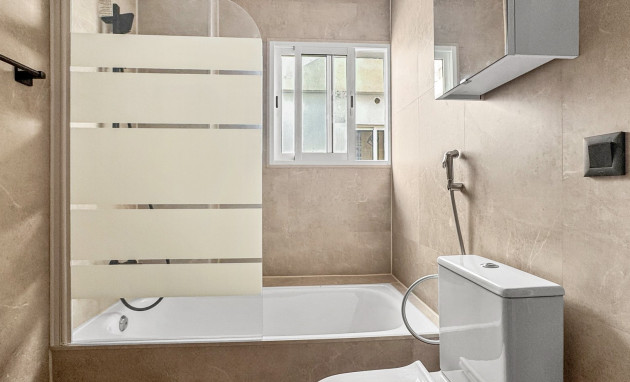 Herverkoop - Apartment - Torrevieja - Torrevieja - Centre