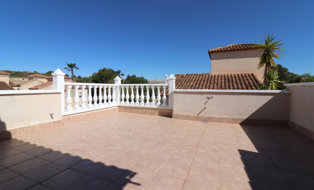 Herverkoop - Detached Villa - San Miguel de Salinas - Lake View Mansions