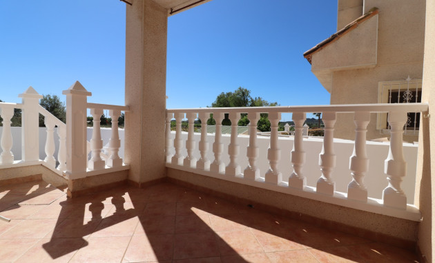 Herverkoop - Detached Villa - San Miguel de Salinas - Lake View Mansions