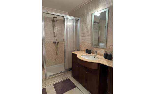 Herverkoop - Apartment - Torrevieja - La Mata pueblo