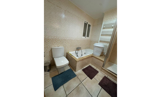 Herverkoop - Apartment - Torrevieja - La Mata pueblo