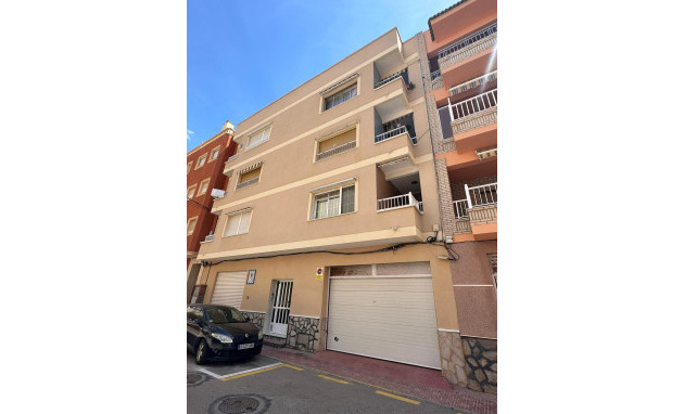 Herverkoop - Apartment - Torrevieja - La Mata pueblo