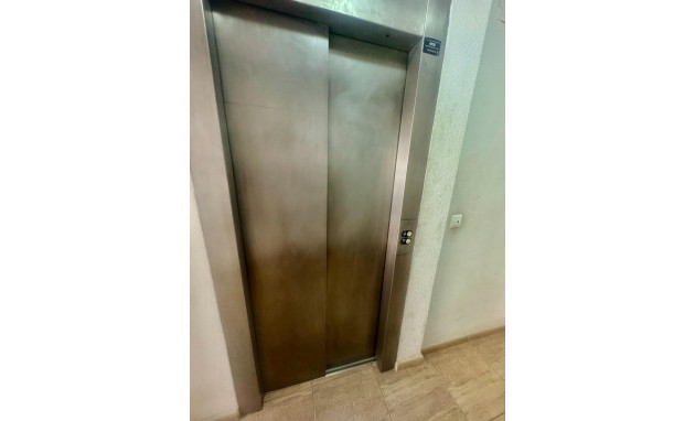 Resale - Apartment - Torrevieja - torrevieja