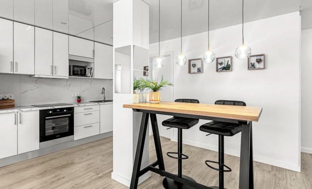 Herverkoop - Apartment - Torrevieja - Playa Acequion