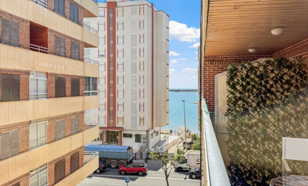 Herverkoop - Apartment - Torrevieja - Playa Acequion