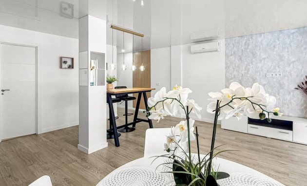 Herverkoop - Apartment - Torrevieja - Playa Acequion