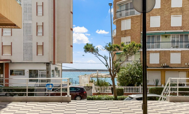 Herverkoop - Apartment - Torrevieja - Playa Acequion