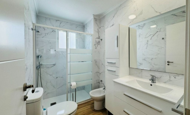 Resale - Apartment - Guardamar del Segura