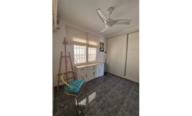 Herverkoop - Town house - Torrevieja - Los Frutales