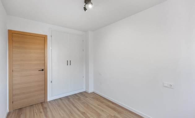 Herverkoop - Apartment - Torrevieja - Torreblanca