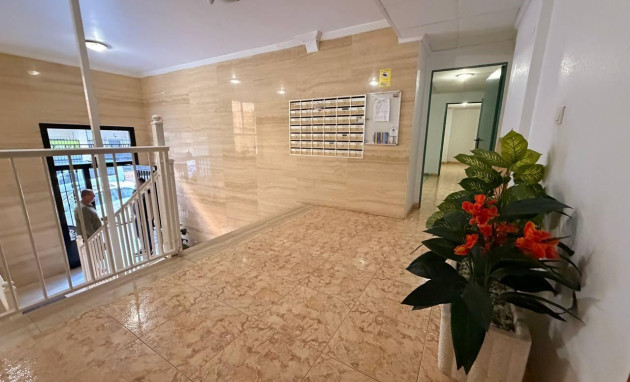 Herverkoop - Apartment - Torrevieja - Acequion