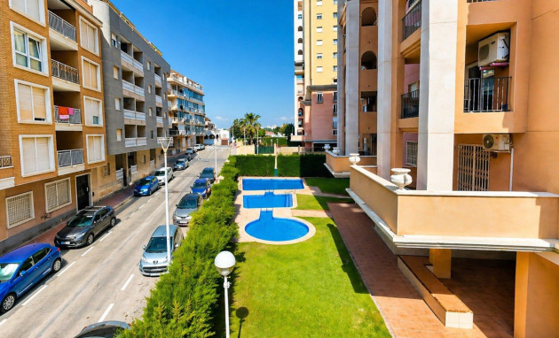 Herverkoop - Apartment - Torrevieja - Los Frutales