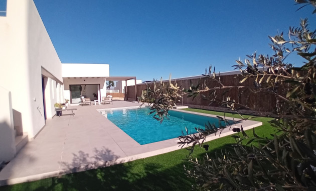 Herverkoop - Detached Villa - Algorfa - La Finca Golf Resort