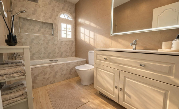 Herverkoop - Detached Villa - Orihuela Costa - Los Dolses