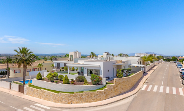 Herverkoop - Detached Villa - La Marina - La Marina - Urbanization