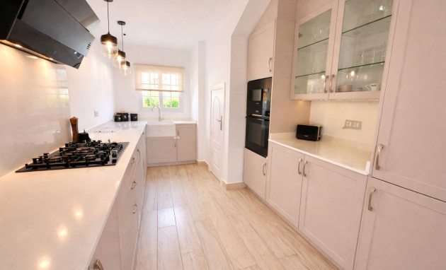 Herverkoop - Detached Villa - Orihuela Costa - Los Dolses