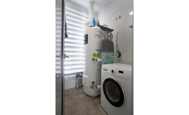 Resale - Apartment - Villamartin