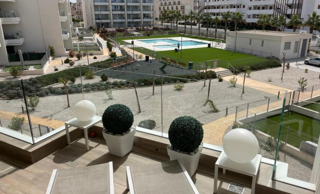 Resale - Apartment - Villamartin