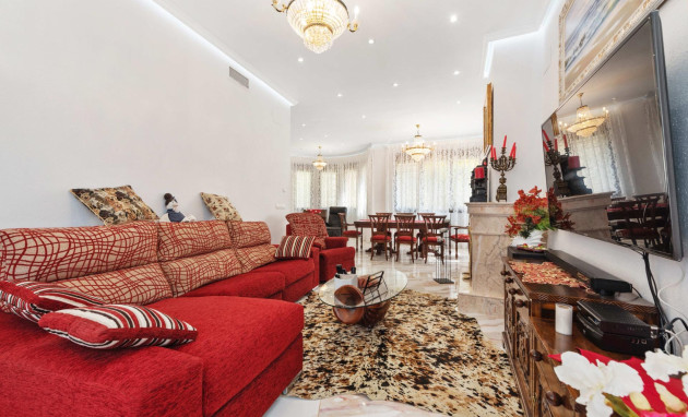 Resale - Villa - Orihuela Costa - Campoamor