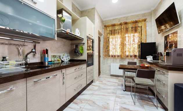 Resale - Villa - Orihuela Costa - Campoamor