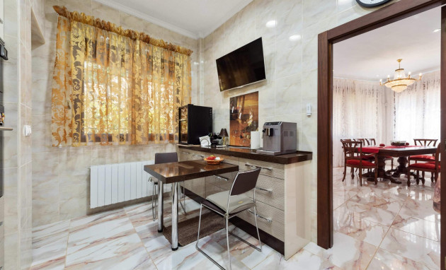 Resale - Villa - Orihuela Costa - Campoamor