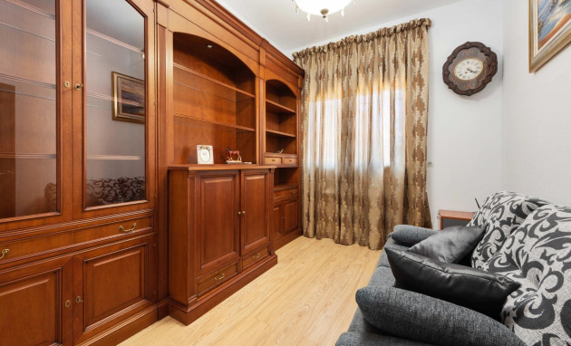Resale - Villa - Orihuela Costa - Campoamor