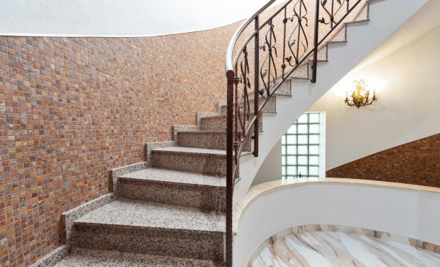 Resale - Villa - Orihuela Costa - Campoamor