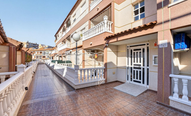 Herverkoop - Apartment - Torrevieja - Playa Los Locos
