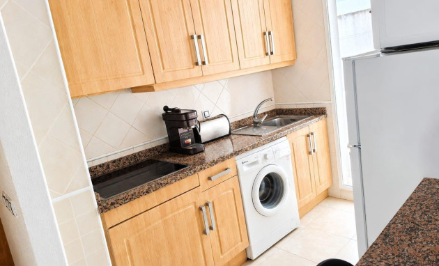 Herverkoop - Apartment - Torrevieja - Playa de los locos