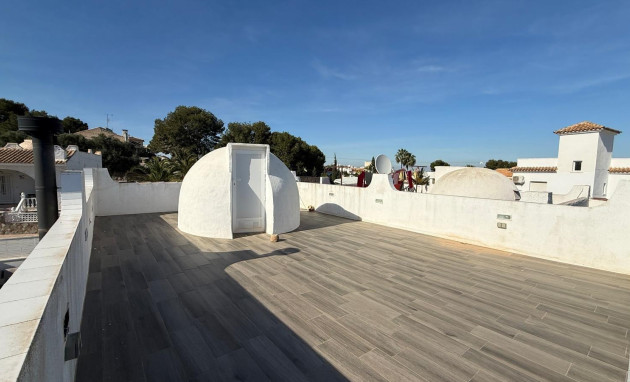 Herverkoop - Villa - Orihuela Costa - Las Filipinas