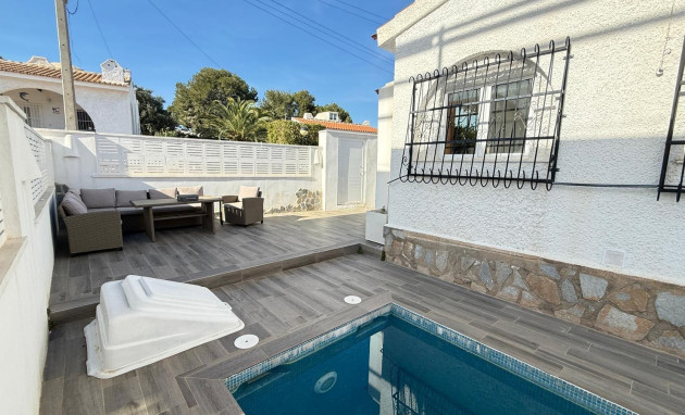 Herverkoop - Villa - Orihuela Costa - Las Filipinas