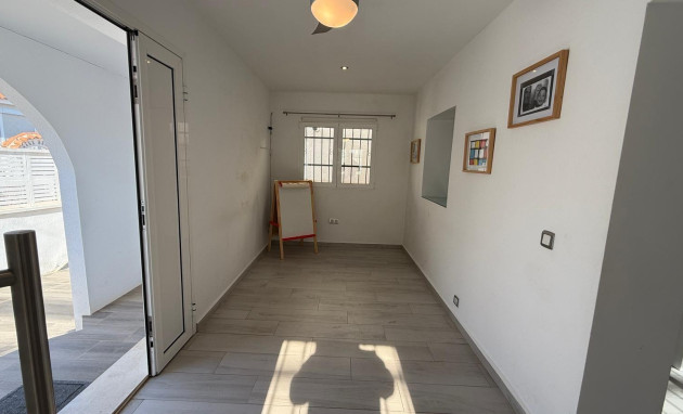Herverkoop - Villa - Orihuela Costa - Las Filipinas
