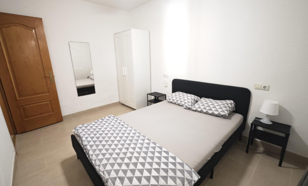 Reventa - Bungalow - Planta Baja - Torrevieja - torrevieja