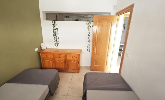 Reventa - Bungalow - Planta Baja - Torrevieja - torrevieja
