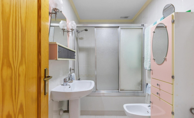 Herverkoop - Flat - Torrevieja - Playa del cura