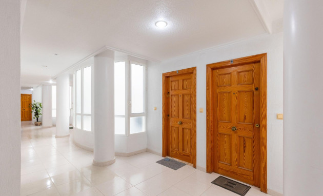 Herverkoop - Flat - Torrevieja - Playa del cura
