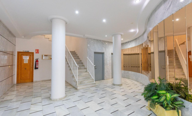 Herverkoop - Flat - Torrevieja - Playa del cura