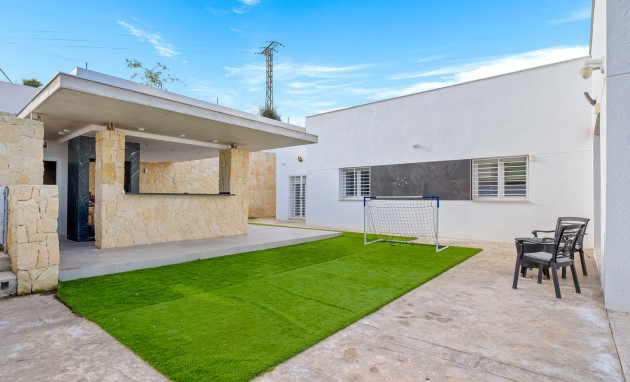 Herverkoop - Detached Villa - Algorfa - Lomas de La Juliana