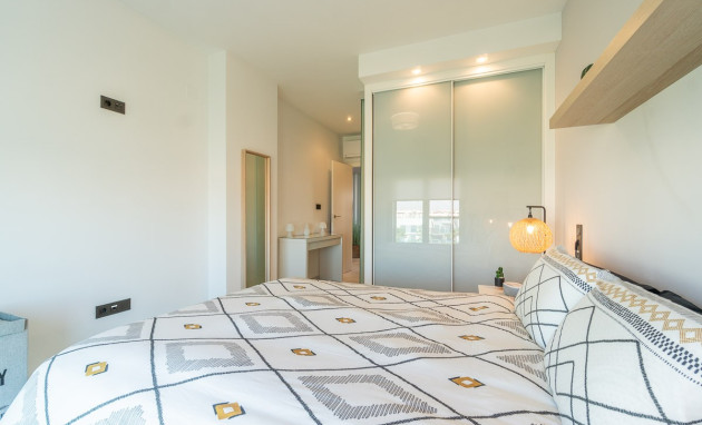 Revente - Apartment - El Raso