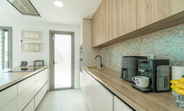 Herverkoop - Detached Villa - Orihuela Costa - Villamartin Golf
