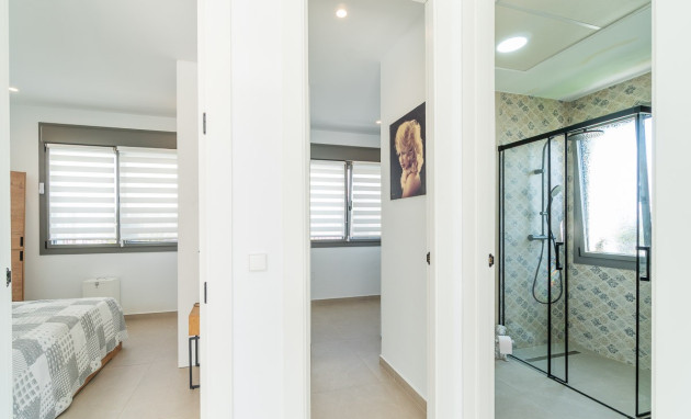 Herverkoop - Detached Villa - Orihuela Costa - Villamartin Golf