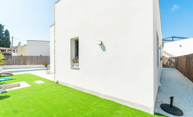 Herverkoop - Detached Villa - Orihuela Costa - Villamartin Golf
