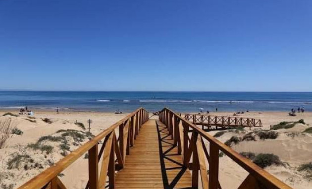 Herverkoop - Terraced house - Torrevieja - Los Europeos