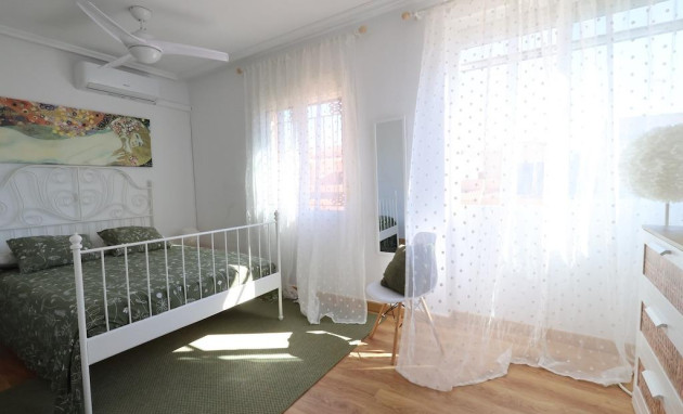 Herverkoop - duplex - Orihuela Costa - La Zenia